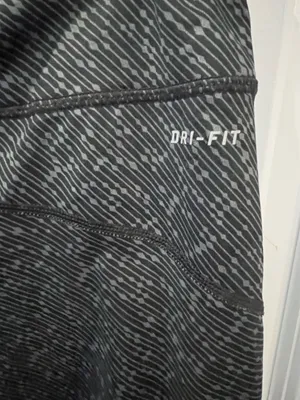 Nike Running Dri-Fit Capri Athletic Leggings Size Large  thumbnail 6