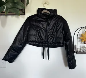 Gap Y2K 2006 Black Cropped Puffer Jacket Size XS thumbnail 1