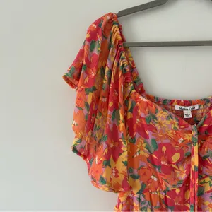 Marissa Olivia Red Orange Floral Flutter Sleeve Peasant Smocked Mini Dress L thumbnail 3