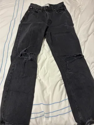 Abercrombie black ripped jeans thumbnail 1