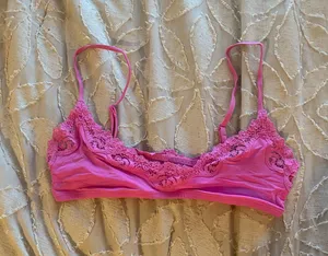 Skims bra thumbnail 1