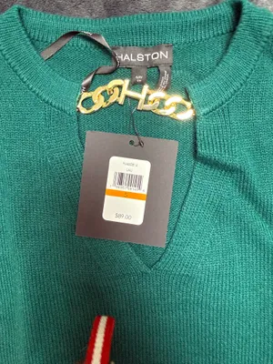 Halston green sweater with gold chain detail #luxury #knitwear thumbnail 4