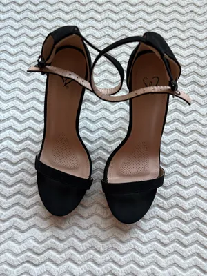 Black windsor high heels  thumbnail 2
