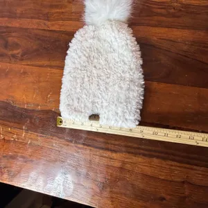 CC‎ Beanie Womens Cream Faux Fur Sherpa Pom Pom Beanie Hat Off White Winter thumbnail 3