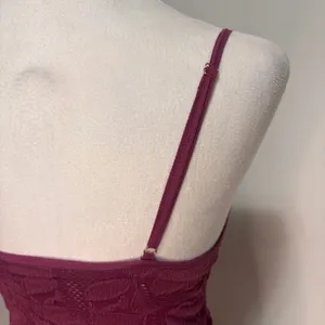 Seamless Lace Crop Cami Top‎ Women M/L Burgundy Boho Festival Romantic Fairy Y2K thumbnail 5