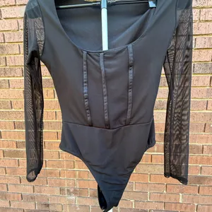 Pretty Little Thing Women's Sexy Black Sheer Bodysuit Long Sleeve Size 8 EUC thumbnail 2