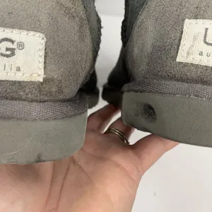 UGG Size 6 Classic Short Boots Australia Gray Suede Leather‎ Sheepskin Women's thumbnail 7