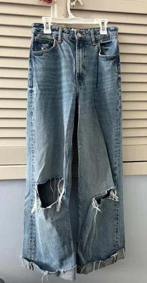 ZARA Jeans High-Rise thumbnail 1