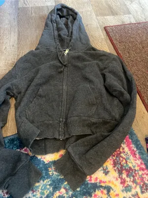 Brandy Melville grey cropped hoodie thumbnail 5