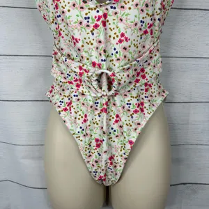 Lulus Womens size Medium Vacation Calling White Floral O-Ring One Piece Swimsuit thumbnail 5