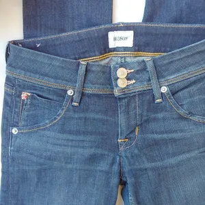 Hudson Colin Flap Back Pocket Skinny Jeans… thumbnail 4