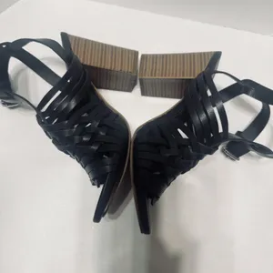 Steve Madden Madden Girl Black Strappy Sandals sz 8 faux leather block heels Ransley thumbnail 4