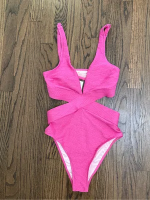 NWT Cupshe x Jojo Fuschia Plunging Cut Out One Piece Size Small thumbnail 4