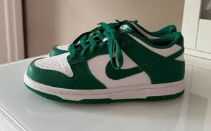 Green Nike Dunk Low thumbnail 1