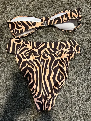 Nasty Gal bikini thumbnail 3