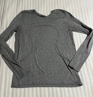 lululemon athletica Heathered Gray Long-Sleeve Crew thumbnail 1