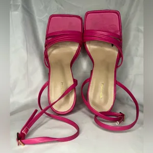 PrettyLittleThing Pink Square Toe Strappy Platform Heel Sandals Size 5 thumbnail 8