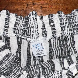 Time and Tru High Waist Striped Black and White Shorts thumbnail 3