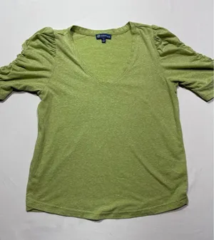 Democracy Green Puff Sleeve V-Neck Top - Size Small, Comfy & thumbnail 1