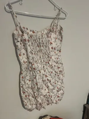 Reformation Roarke Linen Floral Dress in Gabrielle print thumbnail 12
