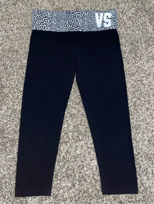 Y2K Victoria’s Secret cropped leggings thumbnail 1