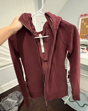 Lululemon Scuba Hoodie thumbnail 1