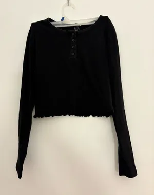 Forever 21 Black Cropped Long Sleeve Small thumbnail 1