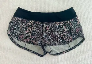   Lululemon floral speed short 2.5 lined   thumbnail 1
