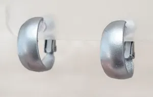 Vintage Clip On Earrings 0.75" Matte Silver Tone Simple Classic Hoops thumbnail 1