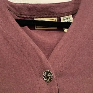L.L. Bean Size MP Plum V Neck Silver Button Long Sleeve Soft Cotton Cardigan thumbnail 6