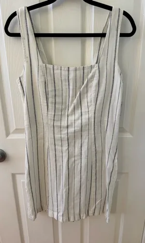 Old Navy Linen Dress thumbnail 1