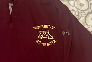 Men’s university of Minnesota hooded long sleeve thin sweatshirt size XL excellent condition thumbnail 2