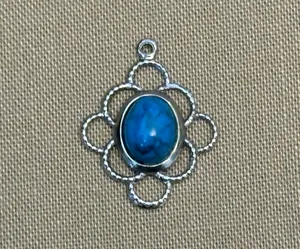 So Adorable Silver Tone Vintage Pendant W Blue Stone Cabochon Center thumbnail 3