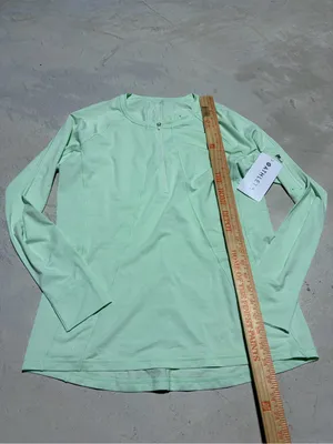 Athleta NWT Pacifica Light Green Long-Sleeve Performance Top large MSRP$69 thumbnail 2