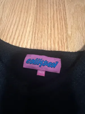 Sweater thumbnail 2