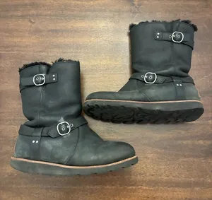 Ugg Noira Boots Women’s 9 Black Leather Winter Buckle thumbnail 1