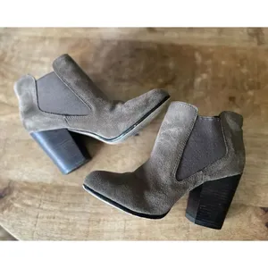 Bjorndal Andrews Tan Genuine Suede Women’s Ankle Boots Taupe Hells Size 6.5 thumbnail 5