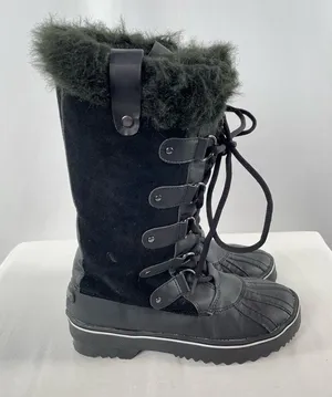 Khombu Lace Up Faux Fur Snow Boots in Black Size 6.5‎ thumbnail 1