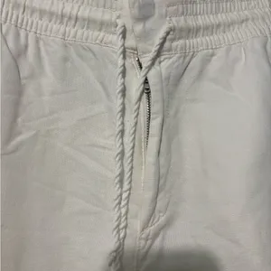 Gap Women’s Classic Drawstring Cotton Pants - White thumbnail 2