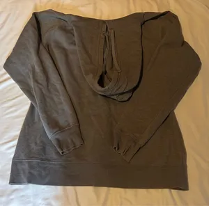 North face Hoodie Gray Size 7 thumbnail 2