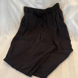 Lululemon Keep Moving Pant *7/8 Length High Rise size 12 thumbnail 5