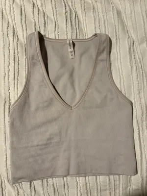 Athleta crop workout tank thumbnail 4