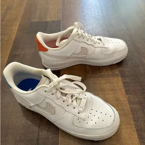 Nike Air Force 1 Low White Leather Sneakers Women’s Size 8 thumbnail 8