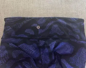 Wunder Under Leggings 28” thumbnail 2