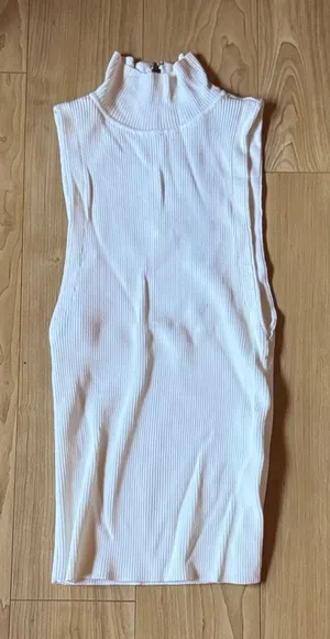 Alice + Olivia White Sleeveless Tank Top thumbnail 1