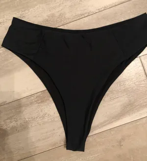 SheIn black off the shoulder bikini thumbnail 2