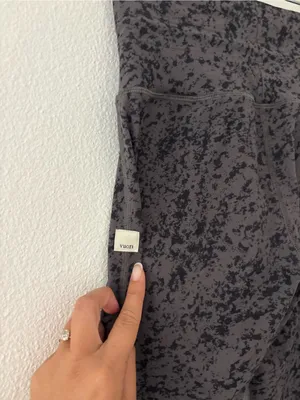 Vuori daily leggings in chia stucco thumbnail 5