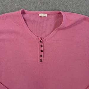 Easel Los Angeles Women's Medium Pink Henley V-Neck Long Sleeve Sweater Knit thumbnail 4