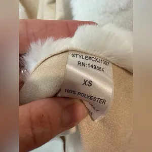 Sadie & Sage Women’s‎ Cozy White Faux Fur Midi Coat Size XS thumbnail 7