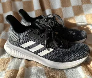 Adidas Sneakers thumbnail 1